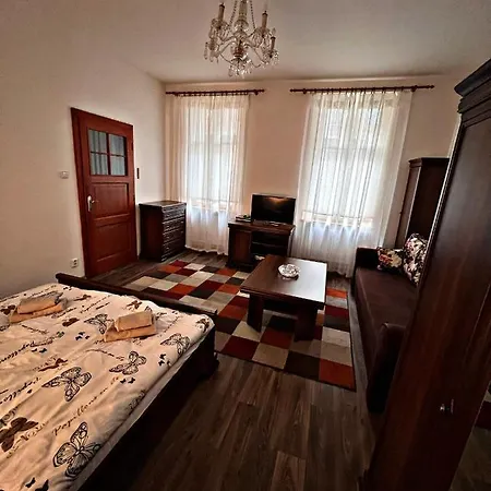Apartman U Tri Jehnatek * Karlowe Wary